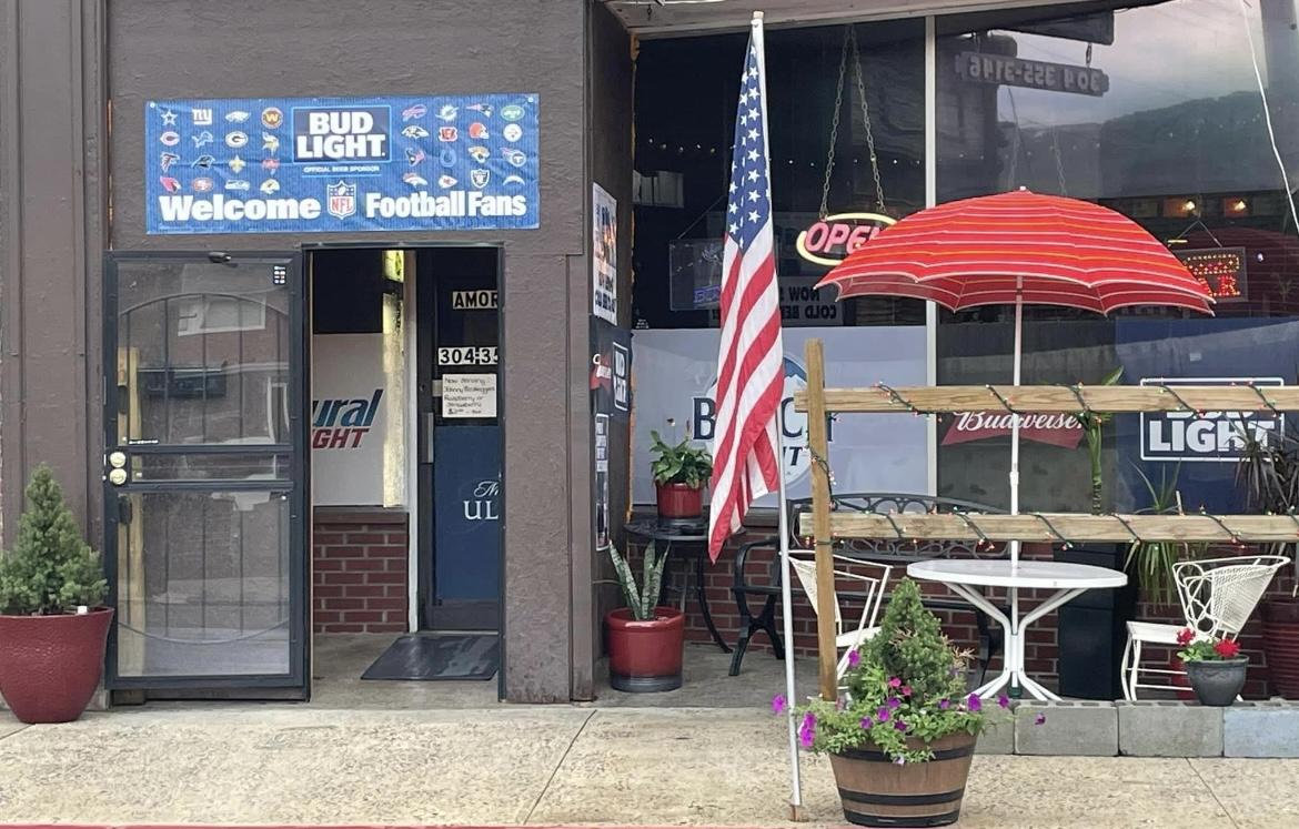 Amoroso's Italian bar